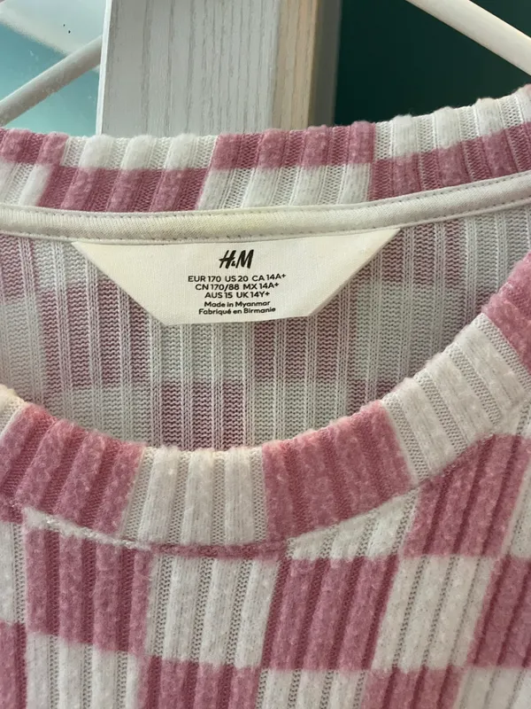 Sweater - Image 2