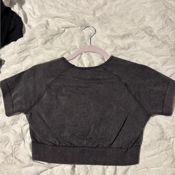 Workout crop top - Image 2