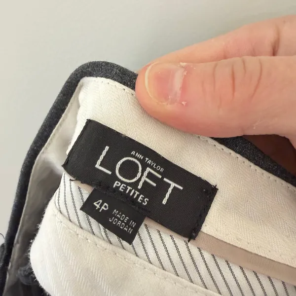 Ann Taylor Loft Gray Julie Trousers Sz 4P - Image 2