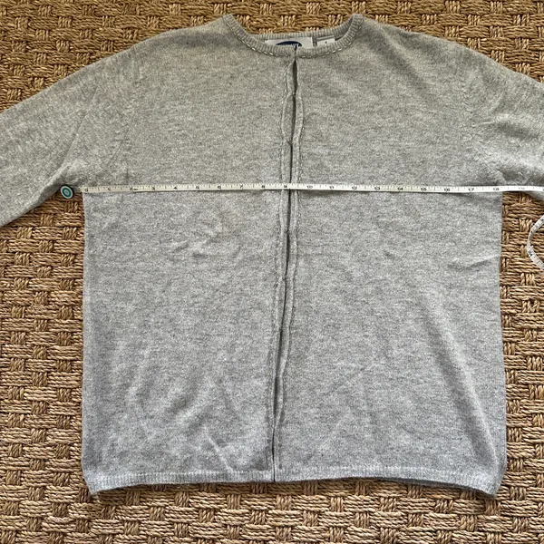 Women’s Old Navy Gray Solid Knit Button Front Round Neck Cardigan Sweater S - Image 6