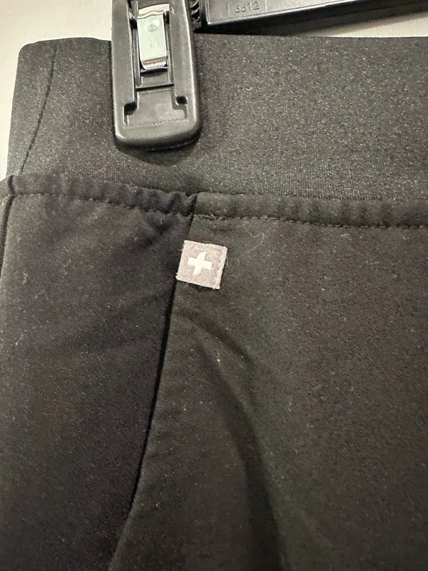 FIGS Zamora Jogger Scrub Bottoms Black - Image 7