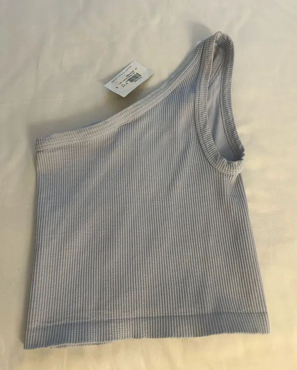 NIKIBIKI Ribbed One-Shoulder Seamless Crop Top - Image 3