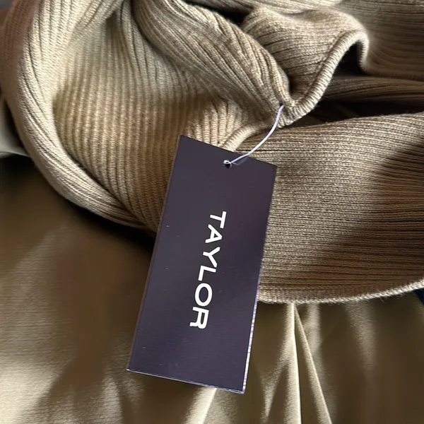 NWT Taylor Mix Media Ribbed Bodice Crew Neck Satin Skirt Pocket Medium - Image 12