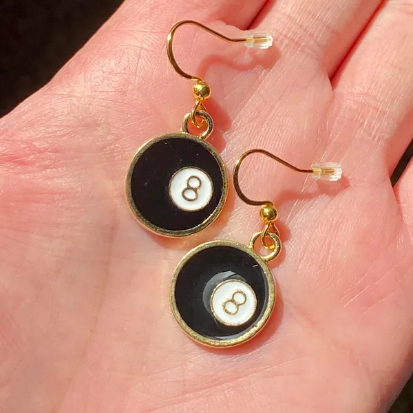 Handmade y2k funky grunge style 8 ball simple dangle earrings 🎲🖤💕 - Image 7
