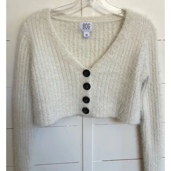 BDG Urban Outfitters Ivory Fuzzy‎ Cropped V-Neck Cardigan Sweater XS - Image 11