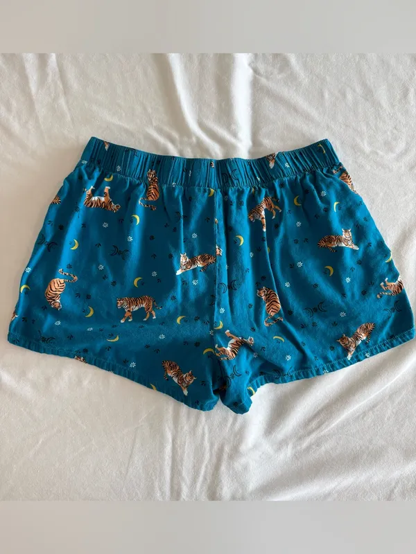 Joyspun Teal Tiger Sleep Shorts Size Small - Image 6