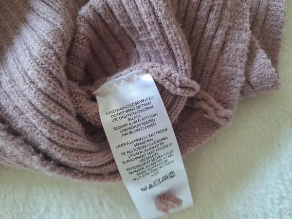 Anthropologie Ribbed Knit Sweater M Oversized Asymmetrical Mauve Purple Pullover - Image 9