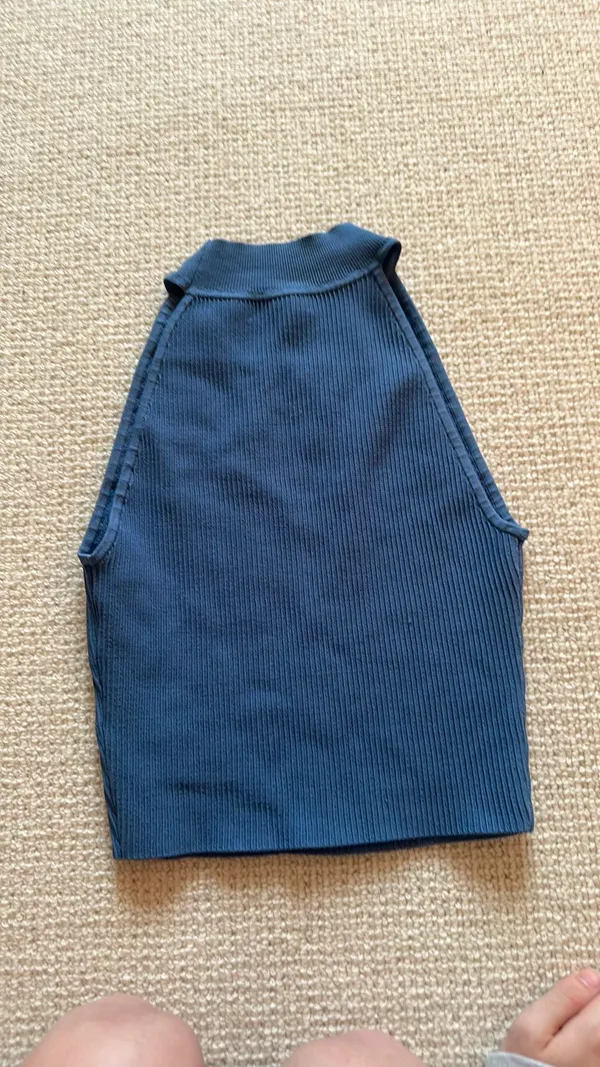 Aritzia Top - Image 4