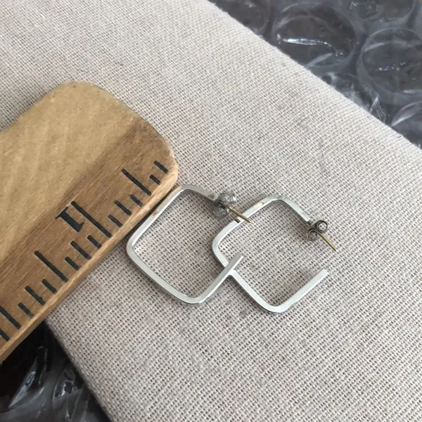 Vintage Square Pierced Earrings - Image 2