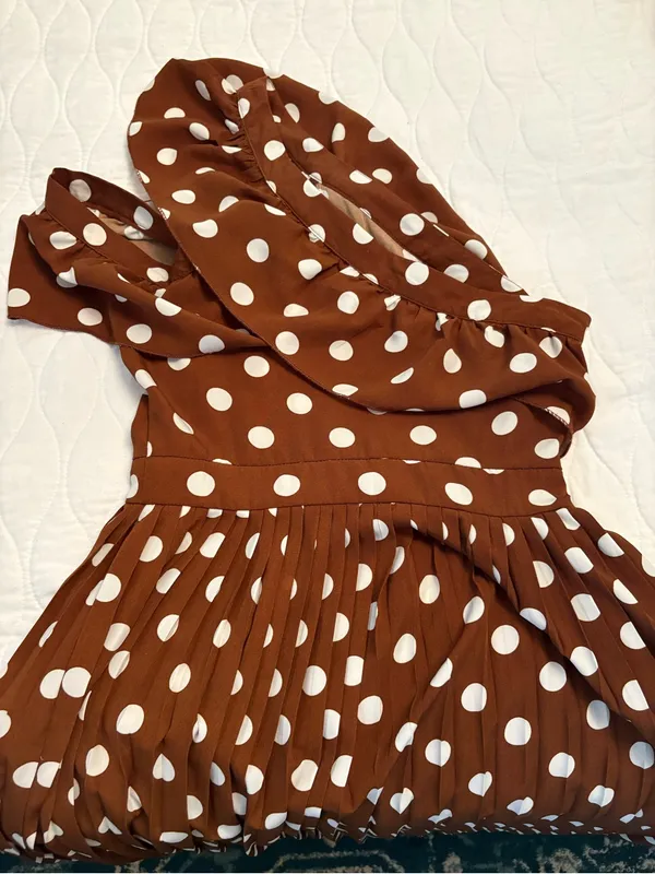 Pretty Little Thing Women's One-Shoulder Brown Polka Dot Midi Dress Size 4 - Image 10