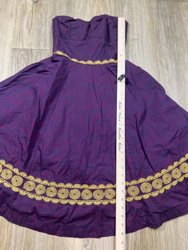 Strapless Purple Dress with Gold Embroidery - Image 7