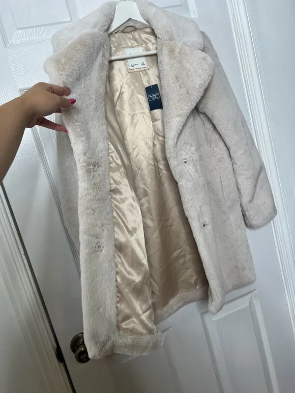 Abercrombie & Fitch Faux Fur Coat Womens XS Cream Plush Quiet Luxury Winter Chic - Image 5