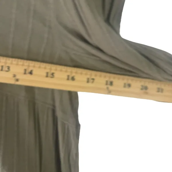 American Eagle Women's Size XS Olive‎ Green Tiered Babydoll Top - Image 9