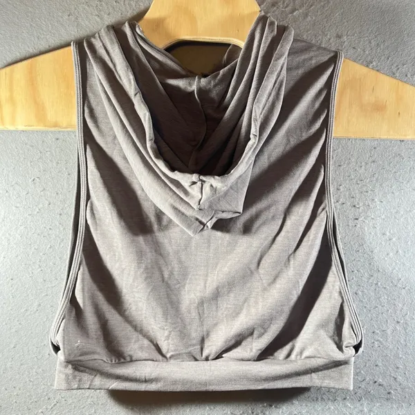 973 | NWT Halara Sleeveless Cropped‎ Drawstring Hoodie Mauve Gray Womens S - Image 2