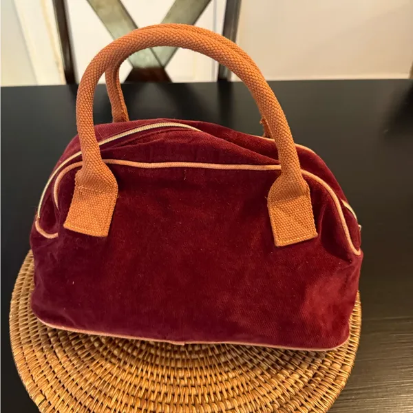 Victoria's Secret Burgundy Velvet Cosmetic‎ Bag - Image 6