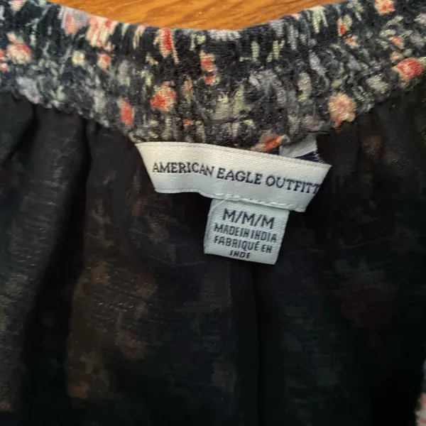 American Eagle Floral shorts - Image 2