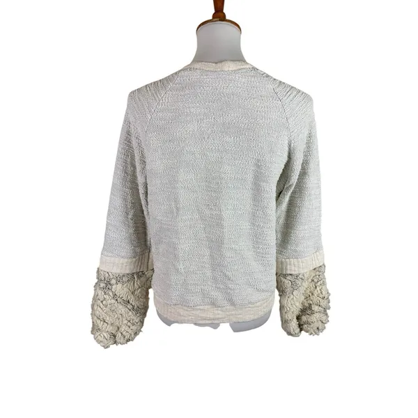 Amadi‎ Textured Faux Fur Knit Sweater Cream Gray Bell Sleeve Pullover Small - Image 2