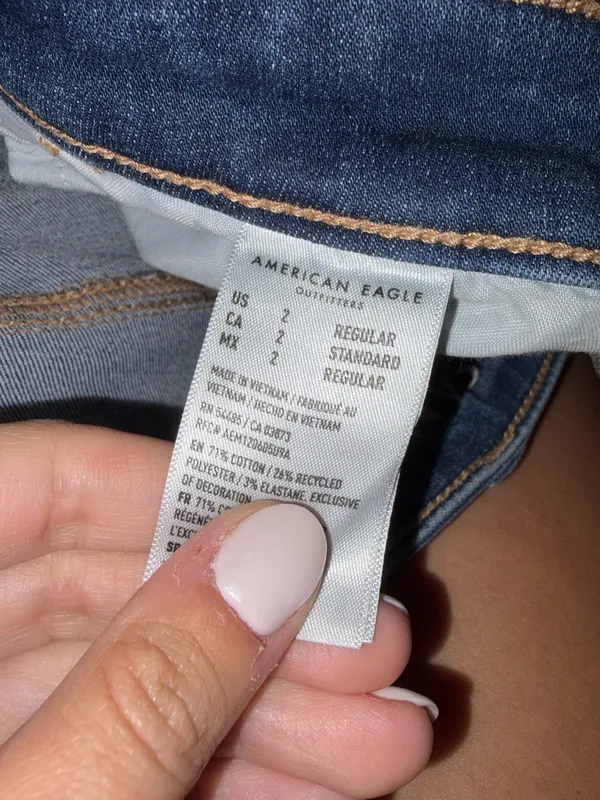 Stretchy high waisted, American Eagle light wash denim pants - Image 3