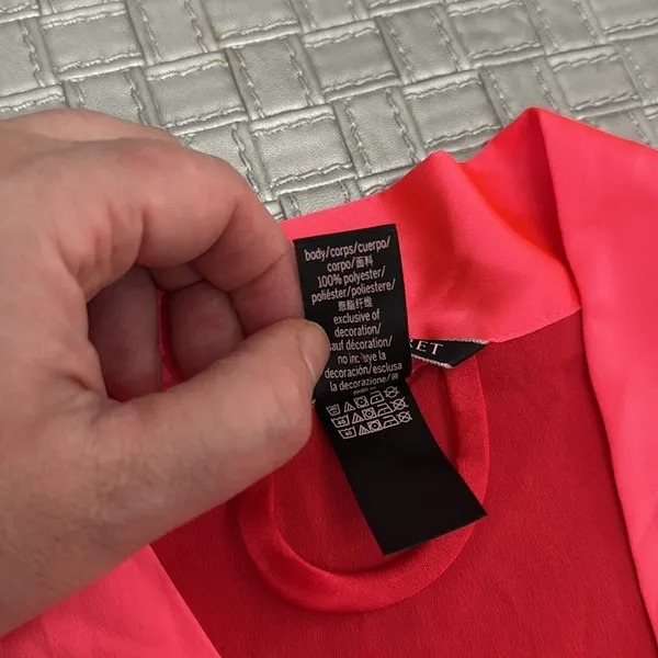 Victoria’s Secret Red Satin Kimono Robe XS/S Pink Trim (No Belt) - Image 3