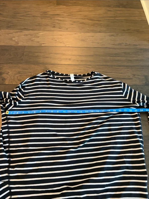 Lululemon Striped Back in Action Long Sleeve Tee Sz 8 - Image 8