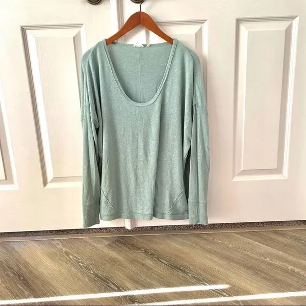Out from Under green long sleeved top - Image 10