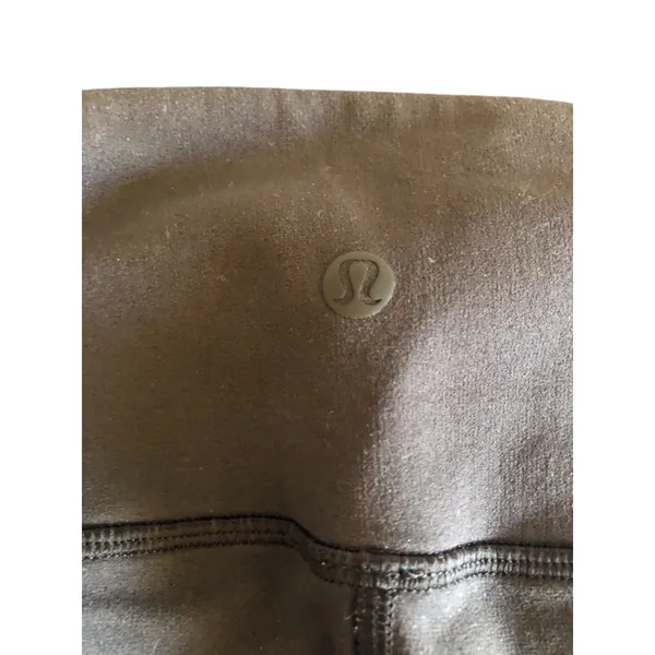 Lululemon Cropped Leggings Size 12 Black - Image 3