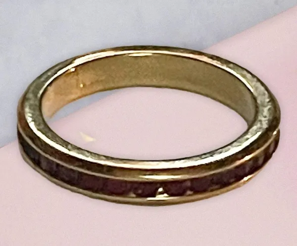 Vintage Avon red stones ring - Image 2