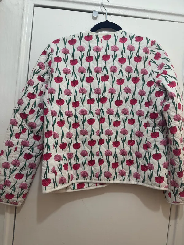 J. Crew Quilted Floral Button Front  Jacket size 6 - Image 6