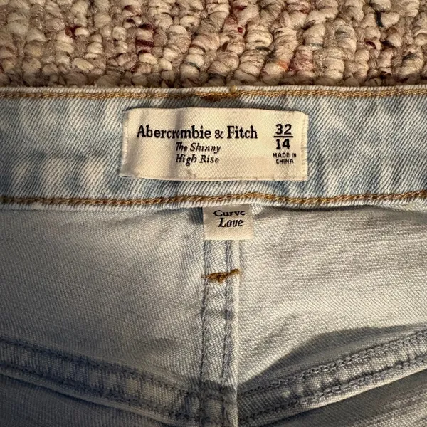 Abercrombie & Fitch Curve Love High Rise Skinny Jeans Light Wash Blue Size 32 14 - Image 3