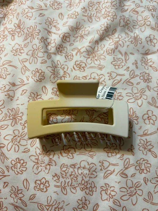 Boutique Hair Clip - Image 2