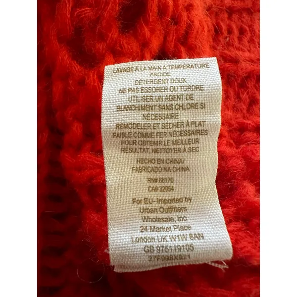 Free People "Wildfire" cable knit sweater size medium - Image 8