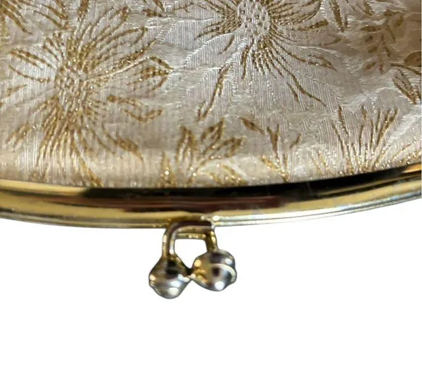 VTG Avon Kadin Gold Shimmer Floral Clutch Handbag Top Snap Satin Lining 10X5” - Image 5