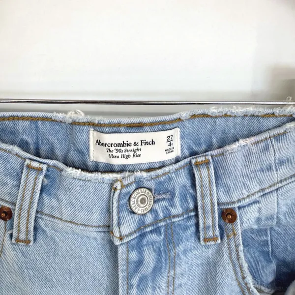 Abercrombie & Fitch Jeans Women 27/4R Lt Wash Curve Love 90s Straight Split‎ Hem - Image 2
