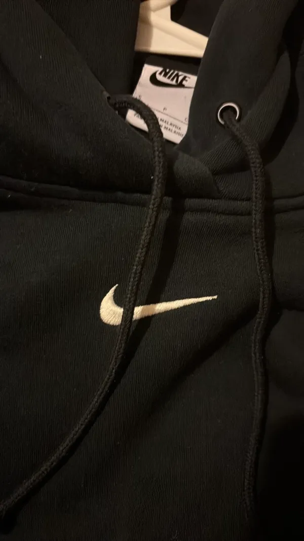 Nike Pullover Hoodie - Image 4