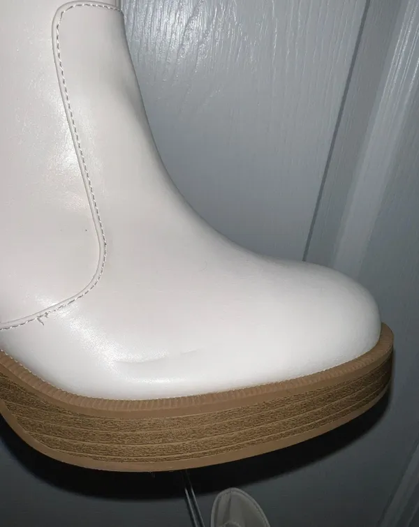 Universal Threads NWT Off-White Tall Ankle Booties - Image 9