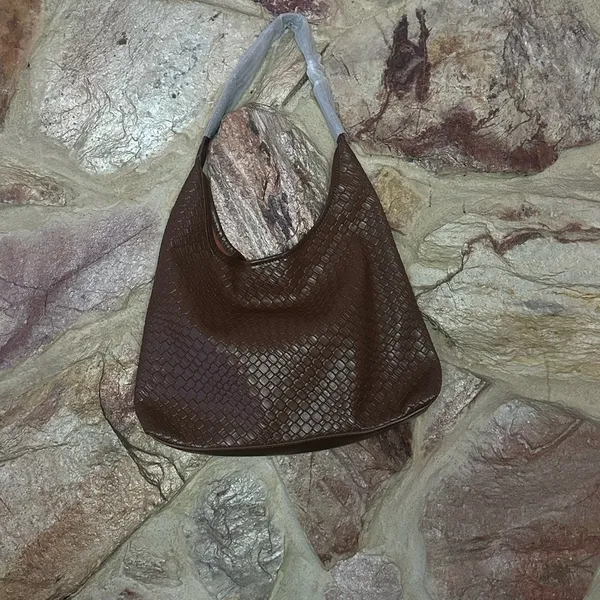 Commense Large Capacity Woven Shoulder Bag Brown - Image 3