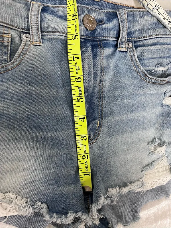 American Eagle Outfitters Light Blue Distressed Denim Shorts stretch size 6 - Image 7