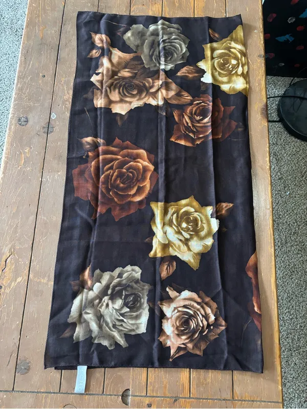 Echo New York Square Wool Scarf Elegant, Romantic Print Brown - Image 2
