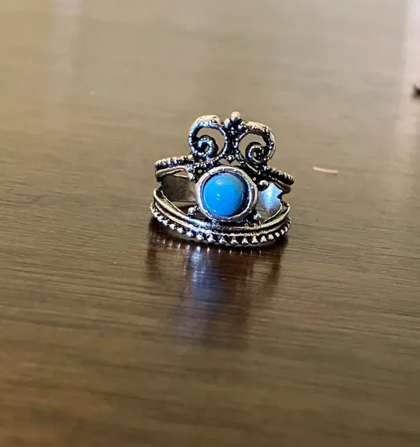 Vintage Antique-Style Bohemian Crown Ring - Image 2