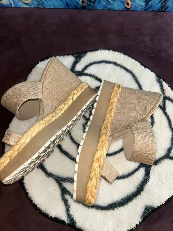 Jennifer Lopez Neutral Beige Wedge Sandals - Unbranded - Image 9