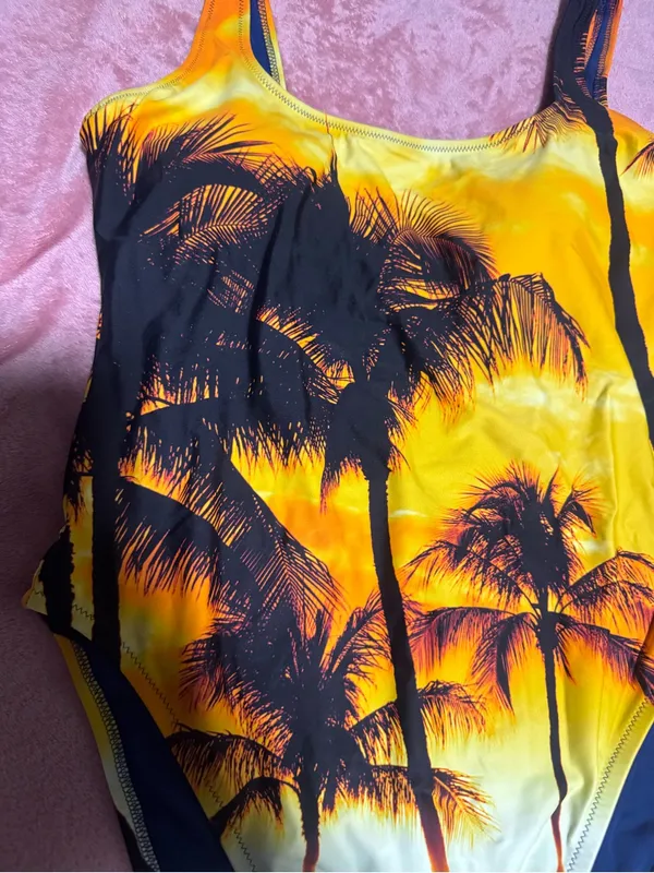 Aerie swim - Image 4