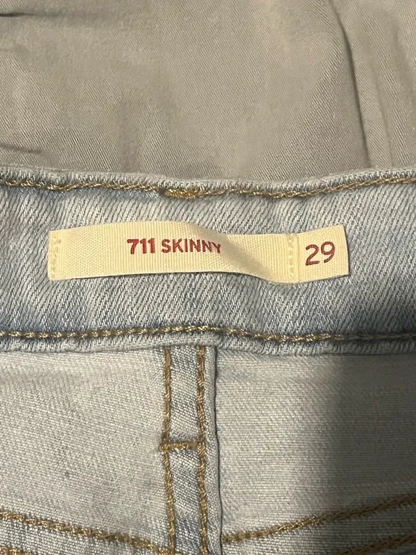 Levi  - Image 7