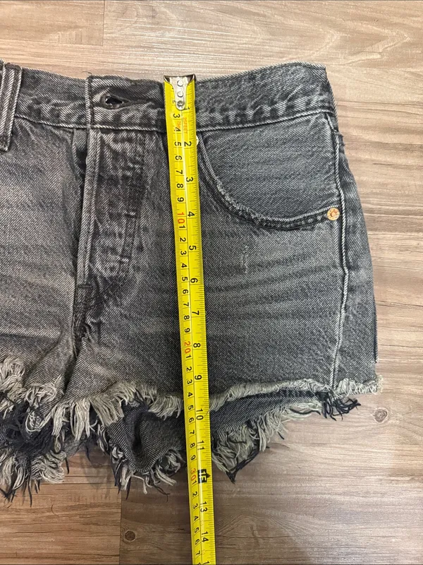 Levi’s Premium 501 Original Slashed Black Distressed Shorts W24 - Image 7