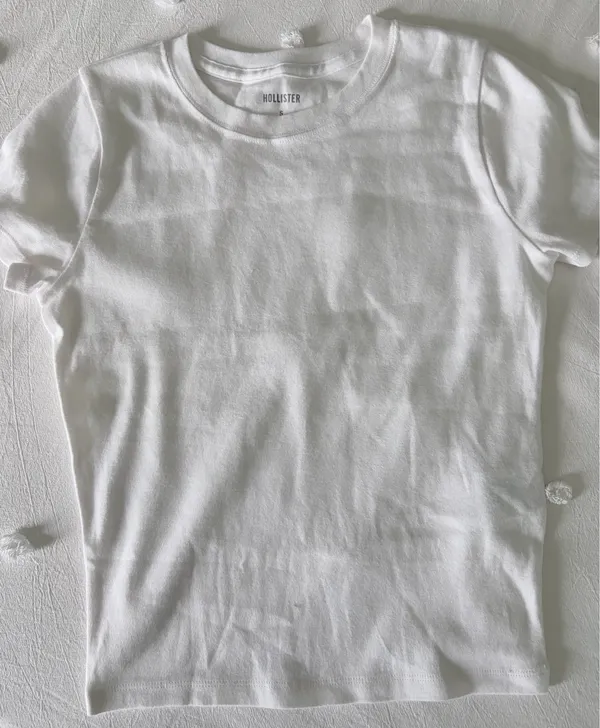 Hollister Smooth Seamless Fabric Crew Baby Tee - Image 4
