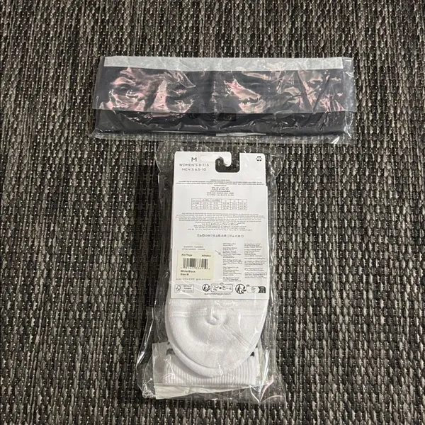 Alo Yoga Black Headband and White Half Crew Sock Medium Set NEW - Image 5