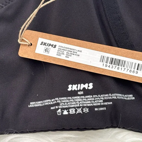 Skims Fits Everybody Lace Demi Underwire Bra Onyx Size 40H - Image 9