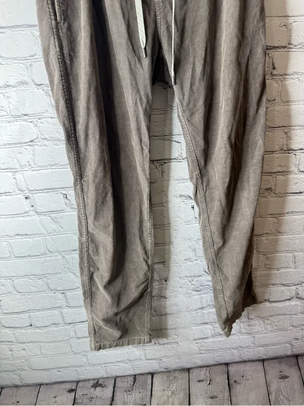 Vuori women’s brown draw string pants medium - Image 10