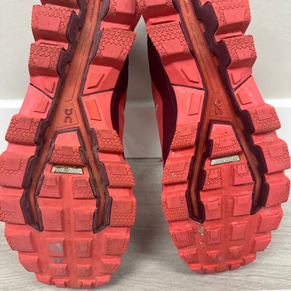 On Cloud CLOUDVENTURE TRAIL SHOES WOMEN'S 11 CORAL MULBERRY EU 43 - Image 9