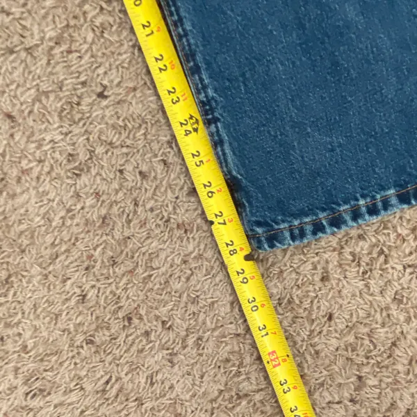 Women’s Wranglers size 11/12 x 30 - Image 6