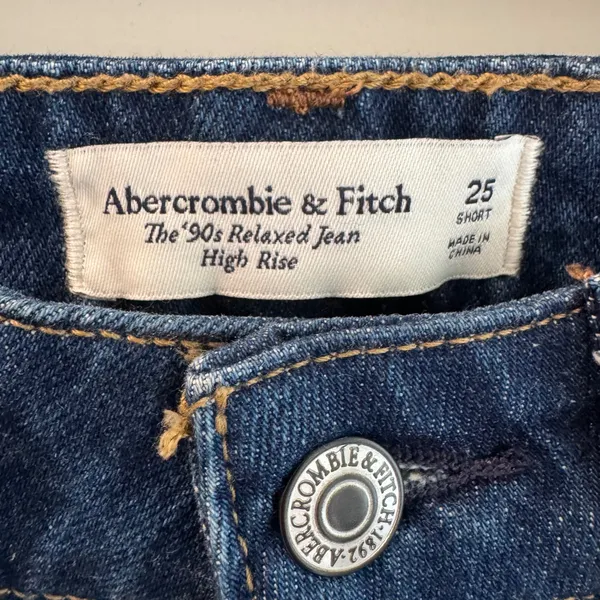 Abercrombie & Fitch High Rise 90s Relaxed Split-Vent Hem Jeans 25 Short - Image 2